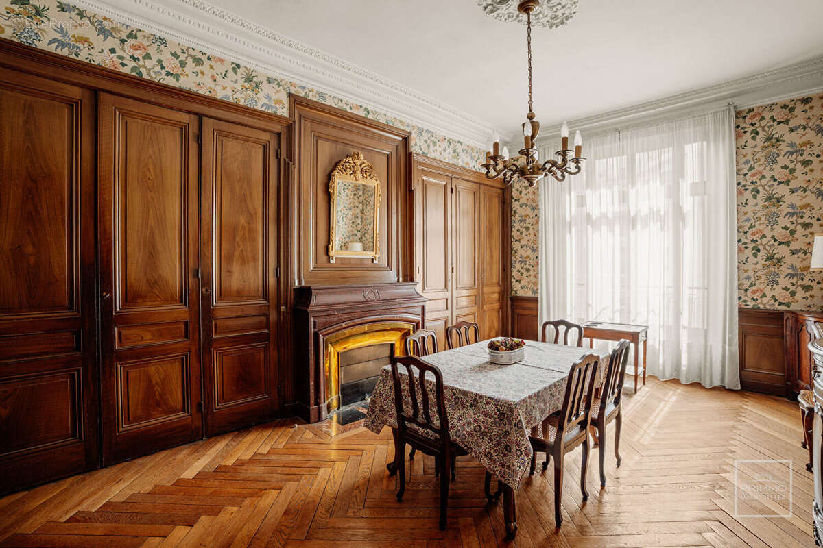 Appartement à LYON-6E