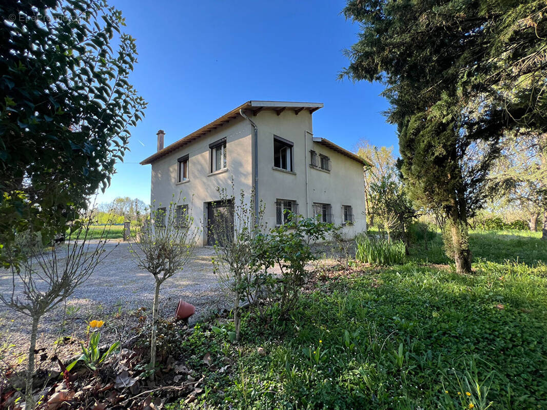 Maison à CAUSSADE