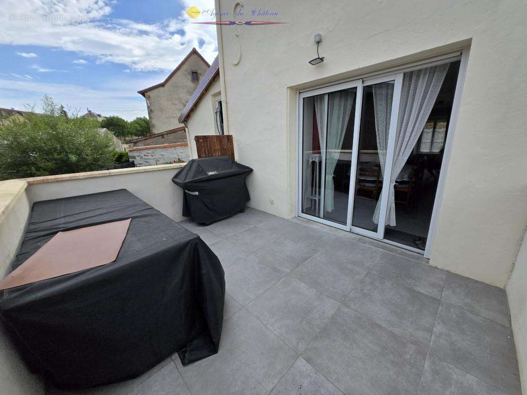 n°6 - Maison à LA CLAYETTE