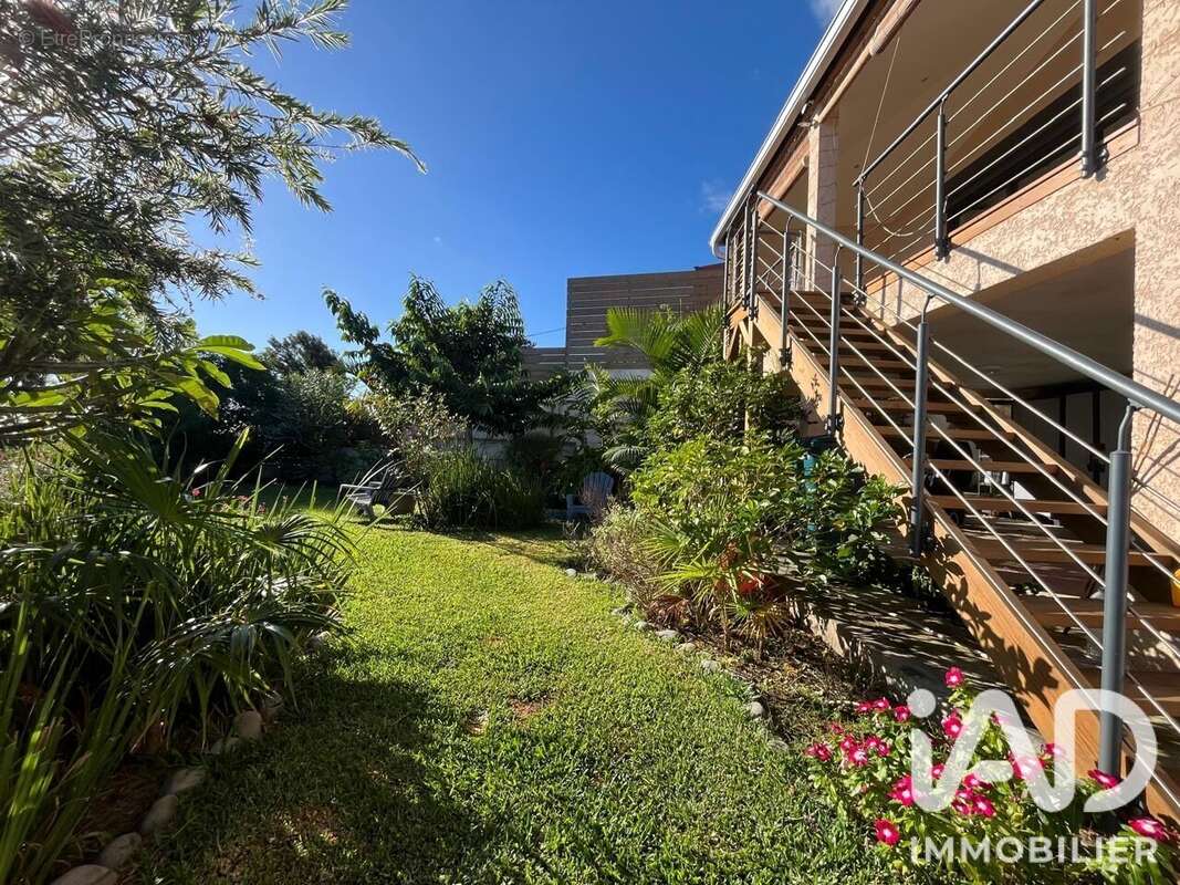Maison 85 m² à Saint-Leu  - photo 7