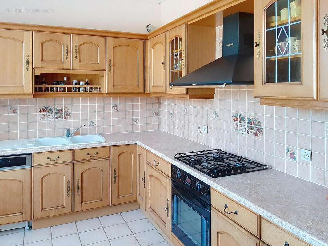 Maison 90 m² à Auffreville-Brasseuil  - photo 3