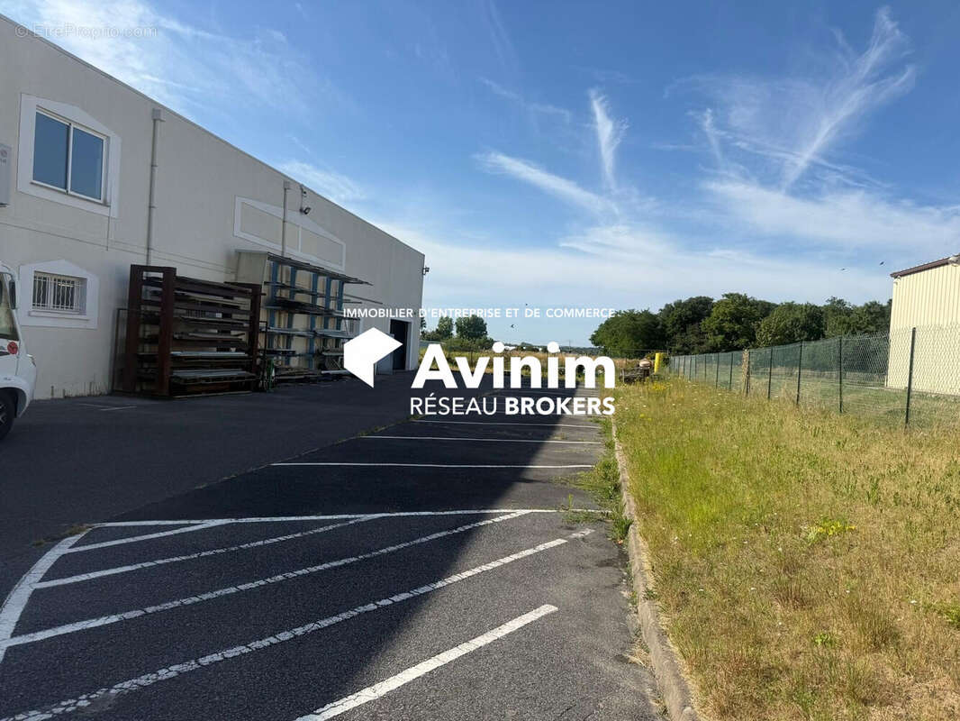 Commerce à MERY-SUR-OISE