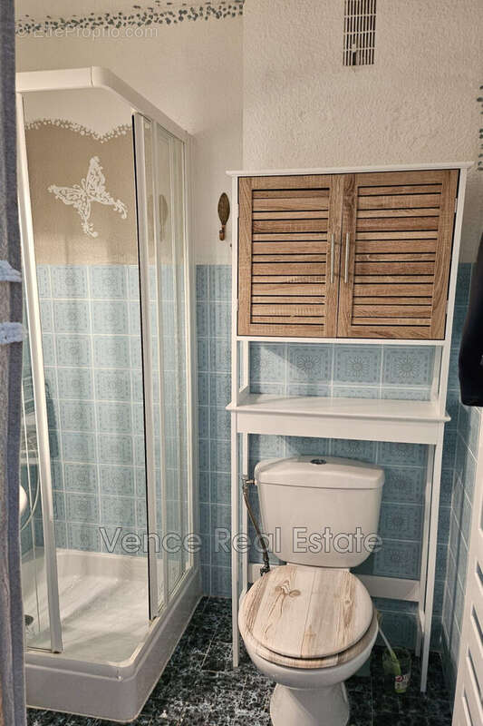 Appartement à GREOLIERES