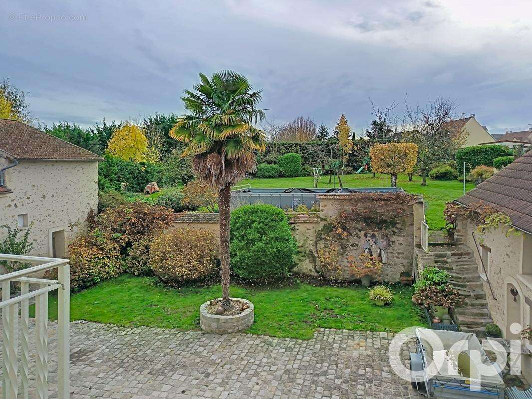 Maison à BALLAINVILLIERS