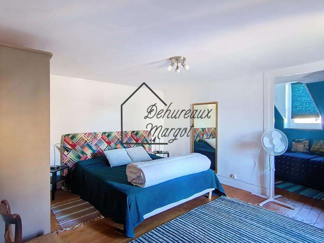 Maison à VICQ-SUR-NAHON