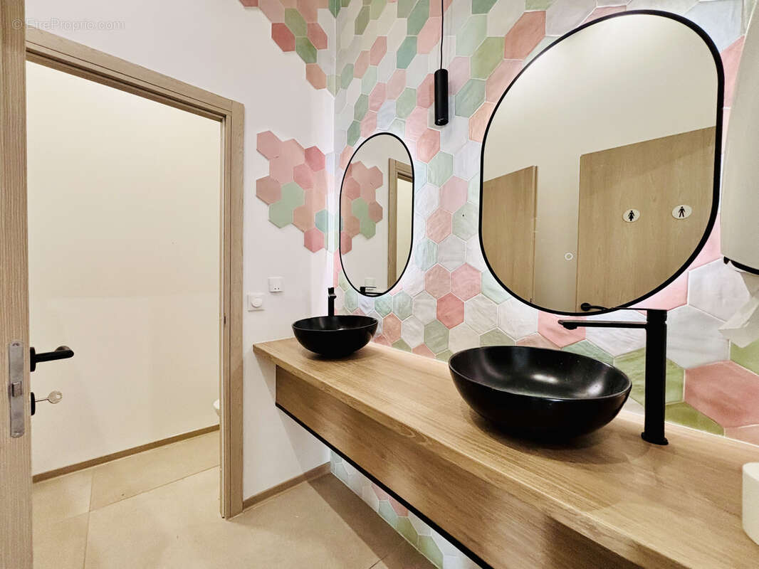 Commerce à MARSEILLE-4E