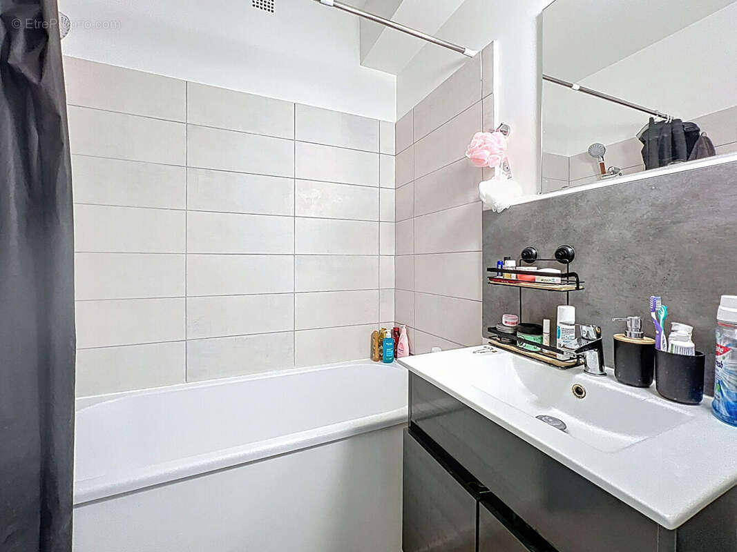 Appartement à SURESNES