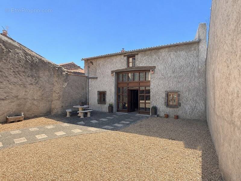 Maison à AUBIERE