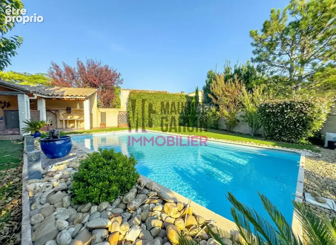 Maison 6 pièces 162 m² à vendre à L'isle-Sur-La-Sorgue (84800) - photo 2