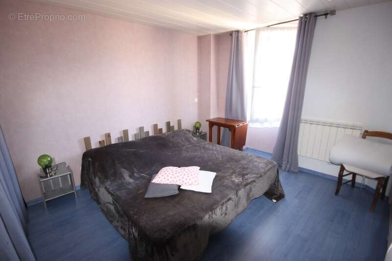 Maison à vendre 5 pièces ORDONNAZ (01) - photo 6