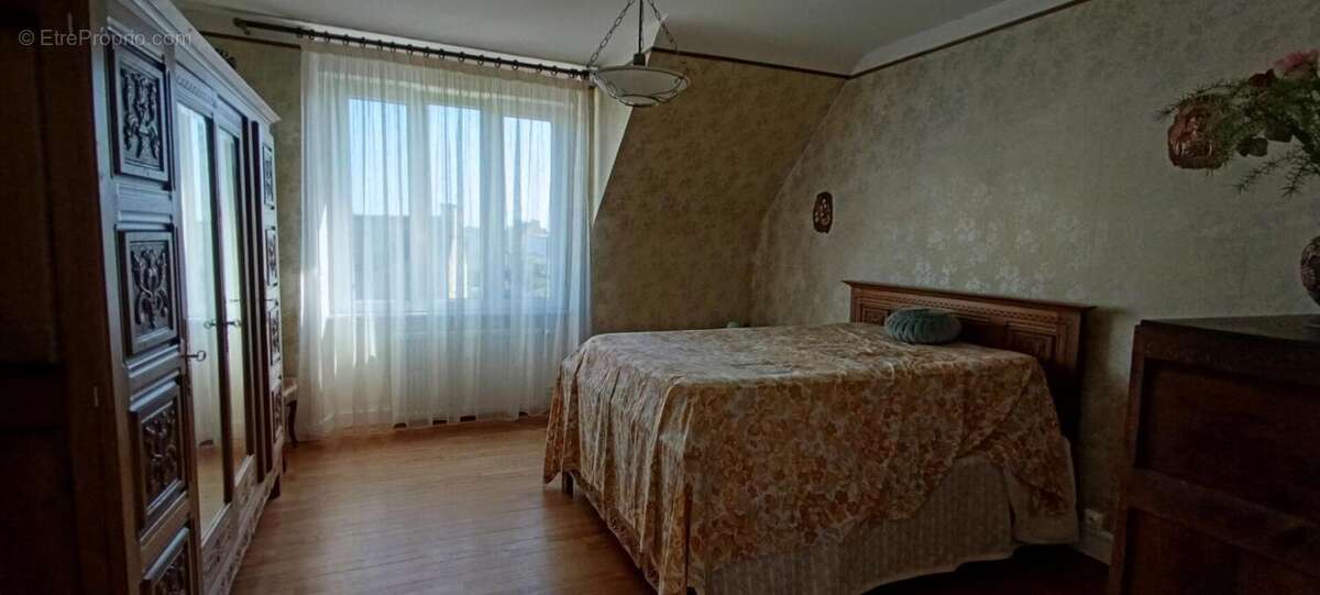 Maison à PLOUGUERNEAU