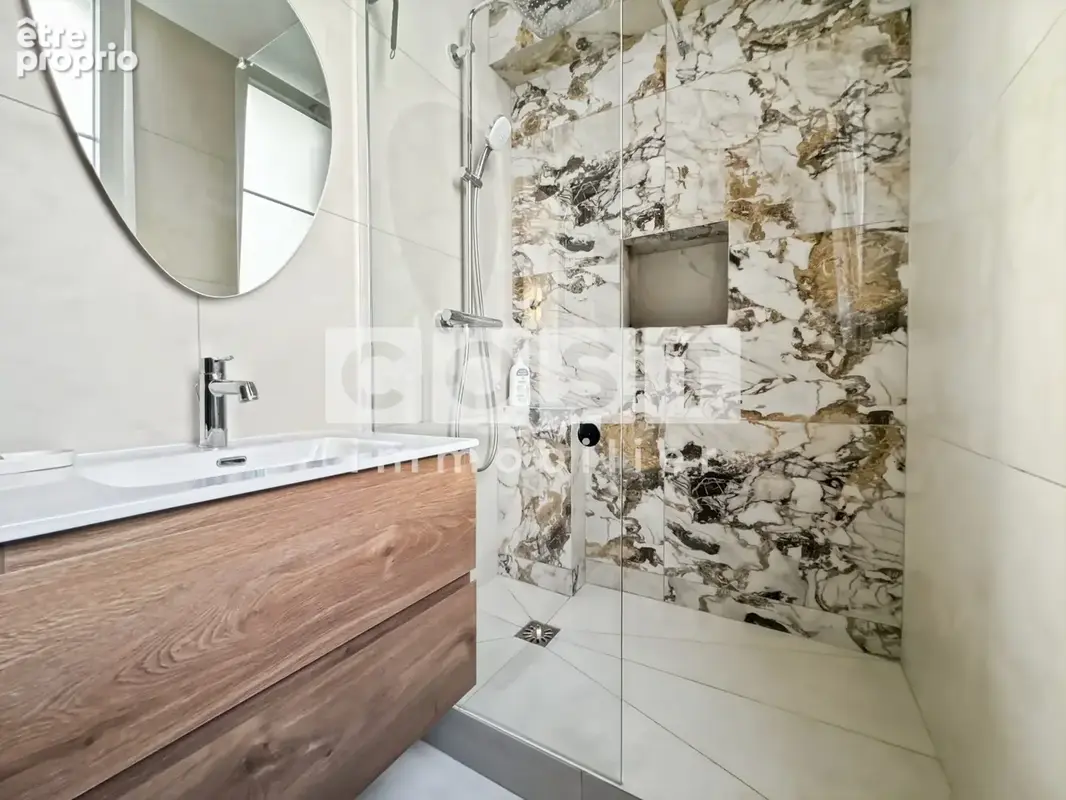 Appartement 69 m² à Asnieres-Sur-Seine  - photo 8