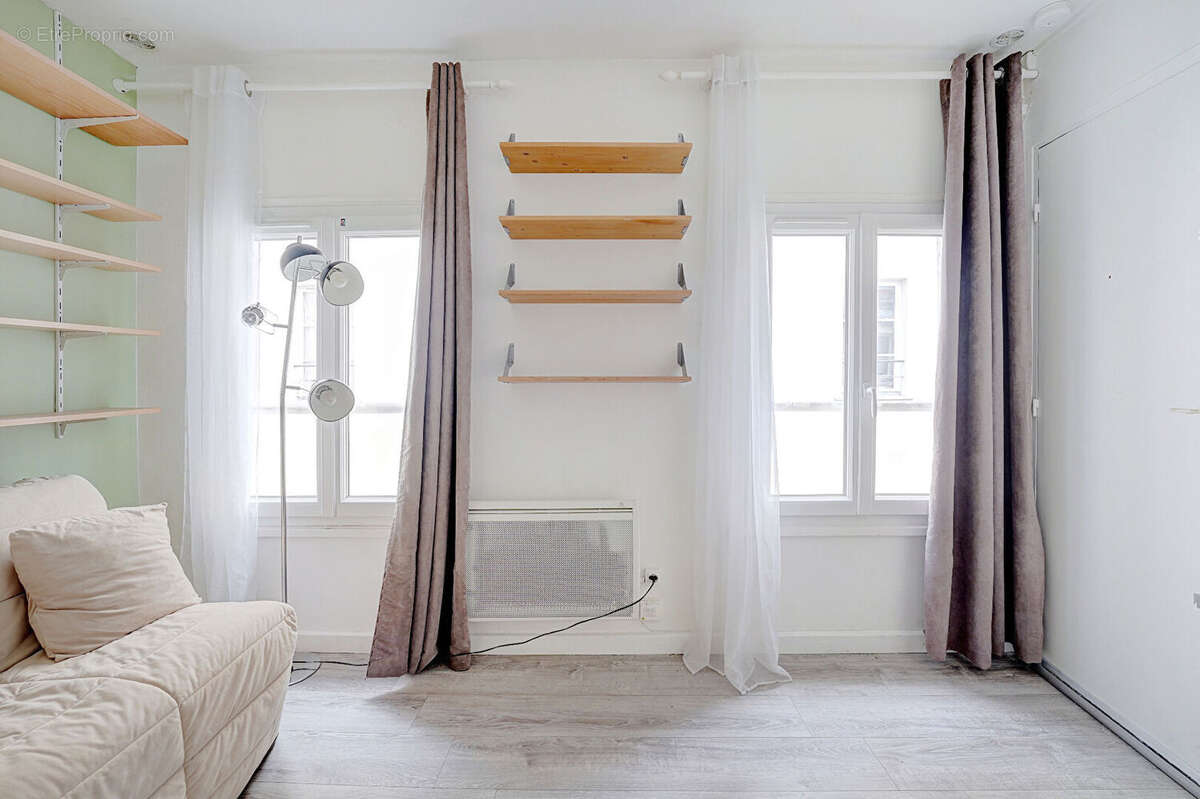 Appartement à PARIS-10E