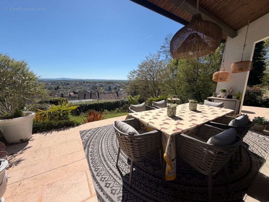 Maison à LE CREUSOT