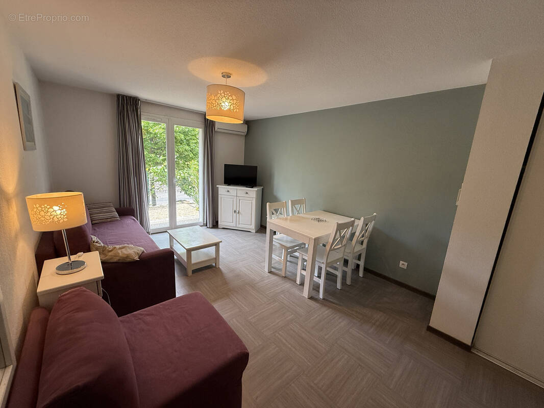 Appartement à GREOUX-LES-BAINS