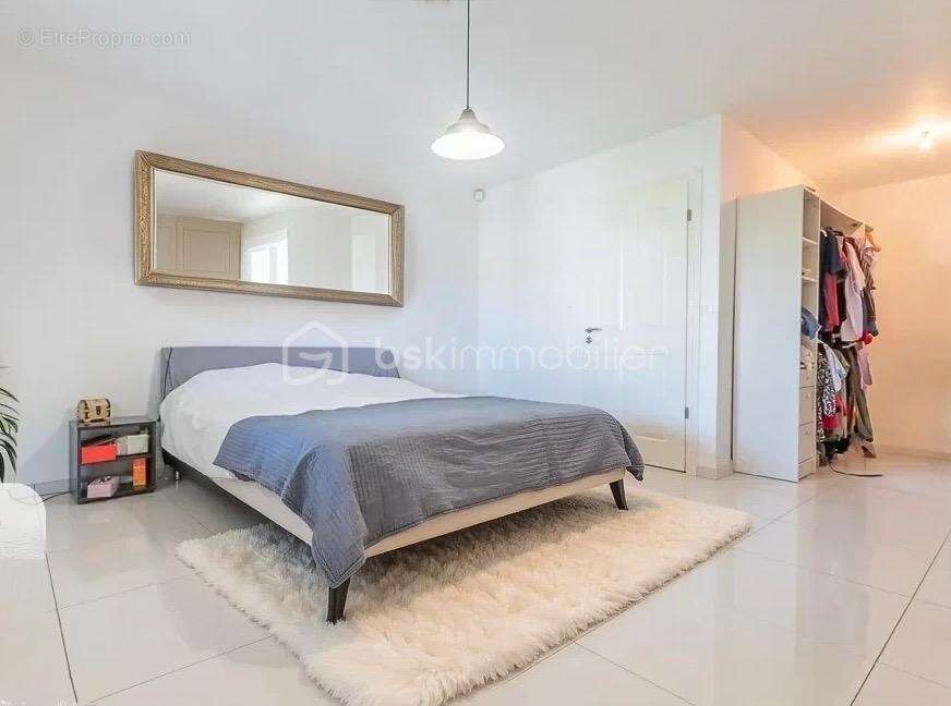 Propriété d’exception avec piscine intérieure – Prestations haut de gamme - photo 7