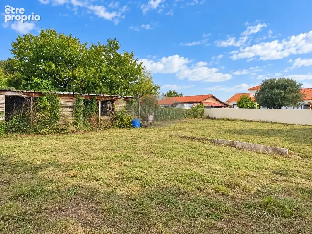 Terrain constructible de 577 m² - photo 3