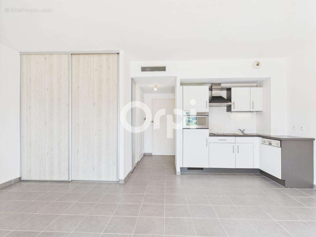 Appartement à MANDELIEU-LA-NAPOULE
