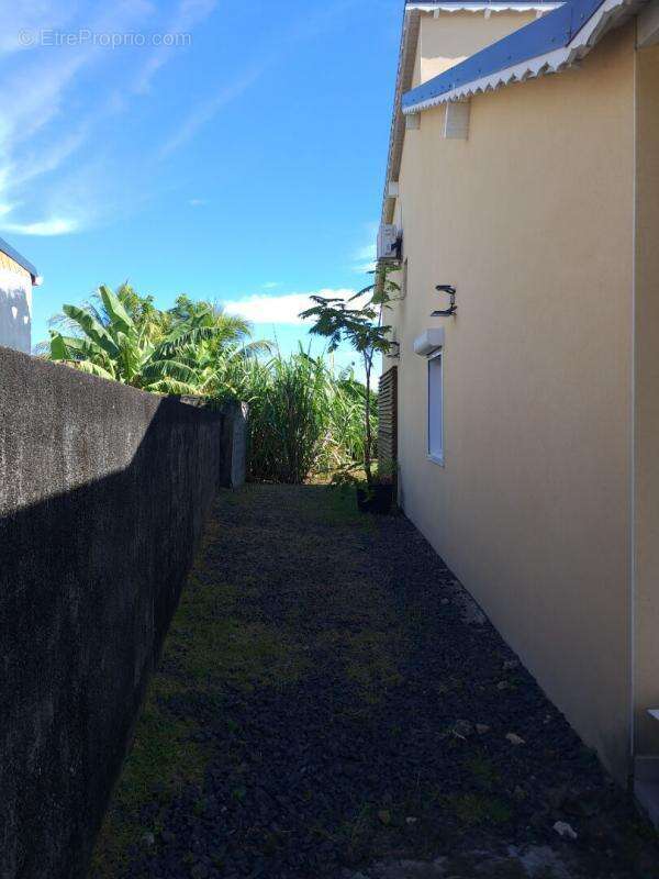 Maison à CAPESTERRE-BELLE-EAU