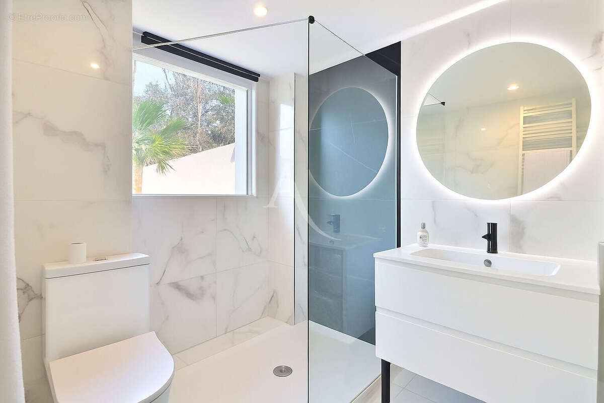 Appartement à MARSEILLE-11E