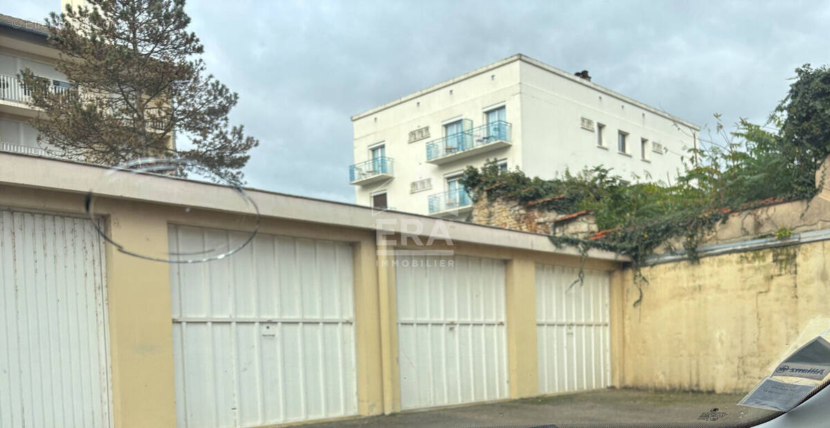 Autre à BOURG-EN-BRESSE