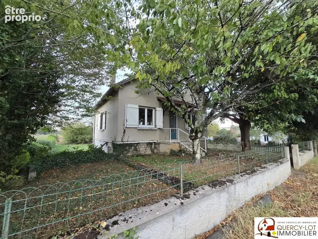 Ensemble de deux maisons avec grand terrain - photo 2