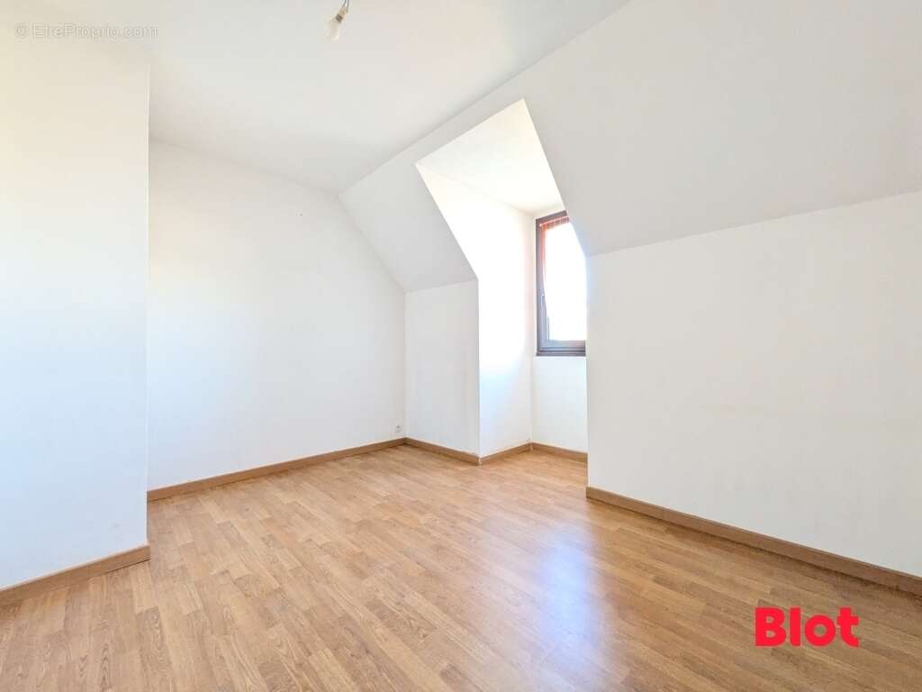 Maison à SERVON-SUR-VILAINE