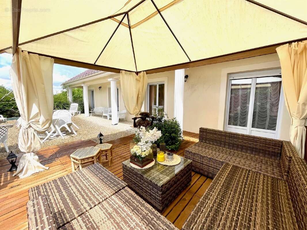 Maison à MILLY-LA-FORET