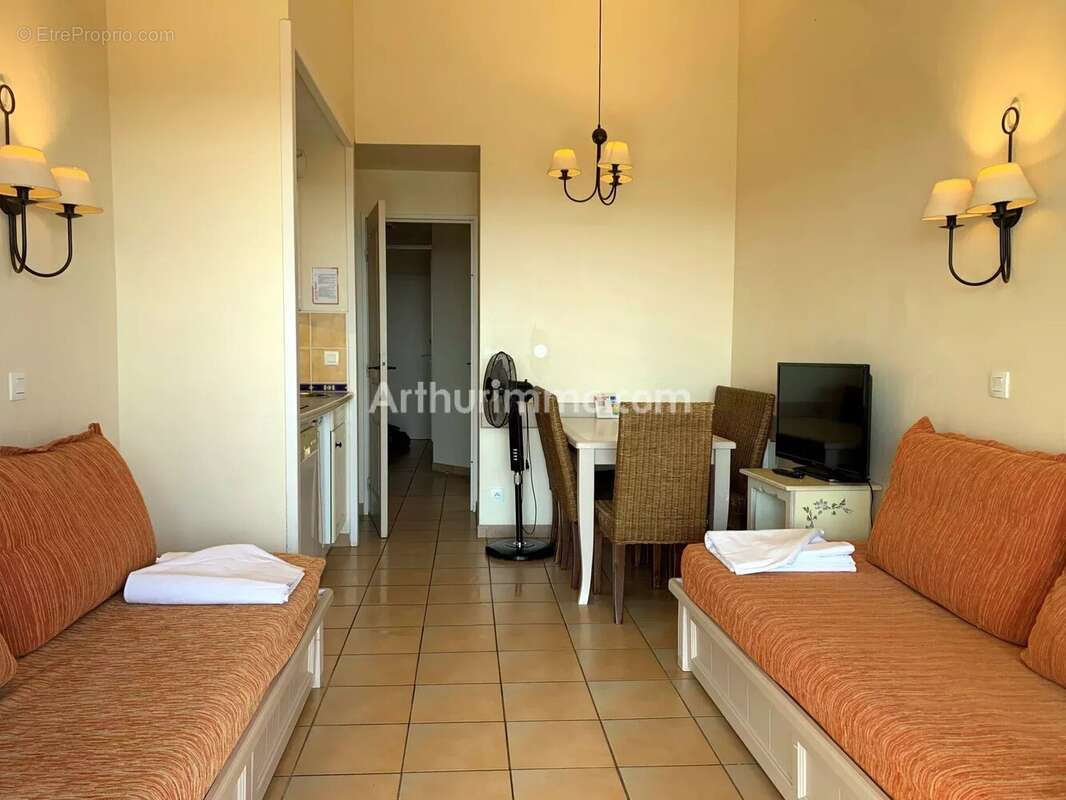 Grimaud - exclusivité : - photo 6