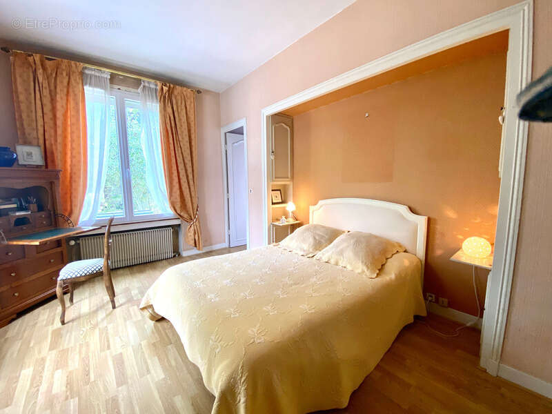 Maison à DRACY-LE-FORT