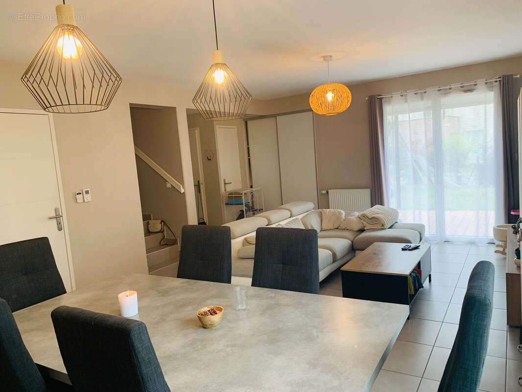 Maison à L&#039;ISLE-D&#039;ABEAU