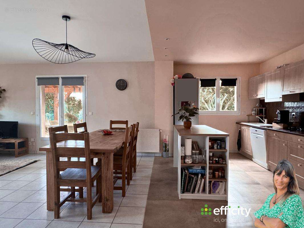 Maison 91 m² à Pouilly-Les-Feurs  - photo 8