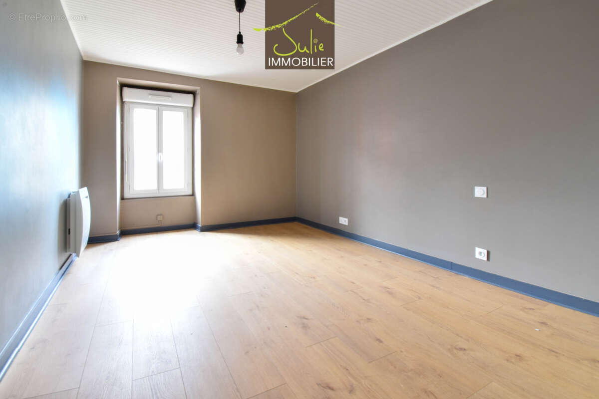 Appartement à MONCOUTANT