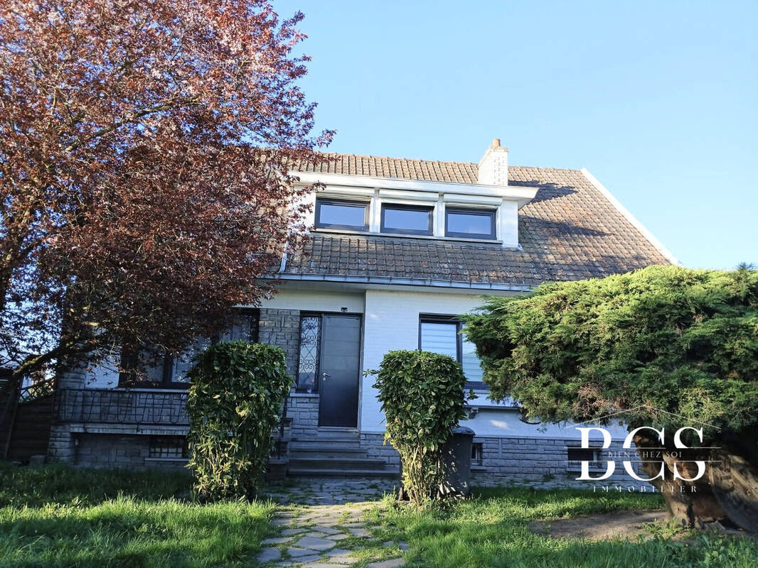 Maison à VIEUX-CONDE