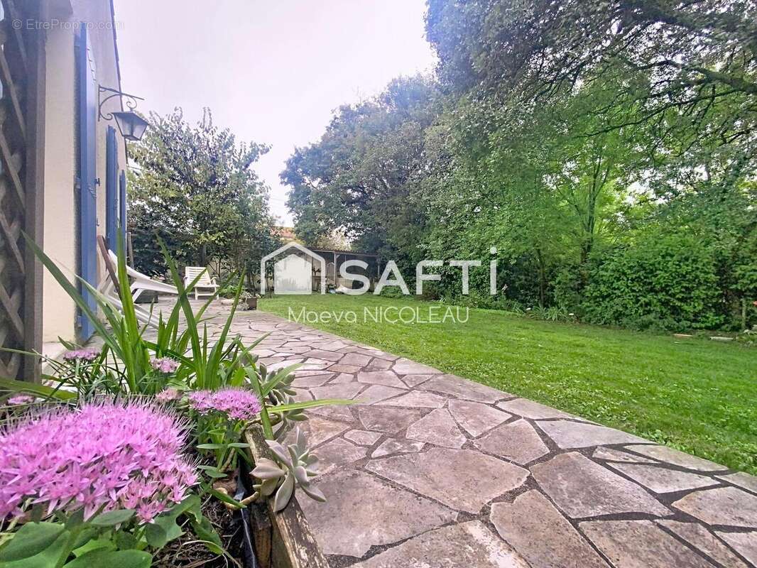 Photo 5 - Maison à SURGERES