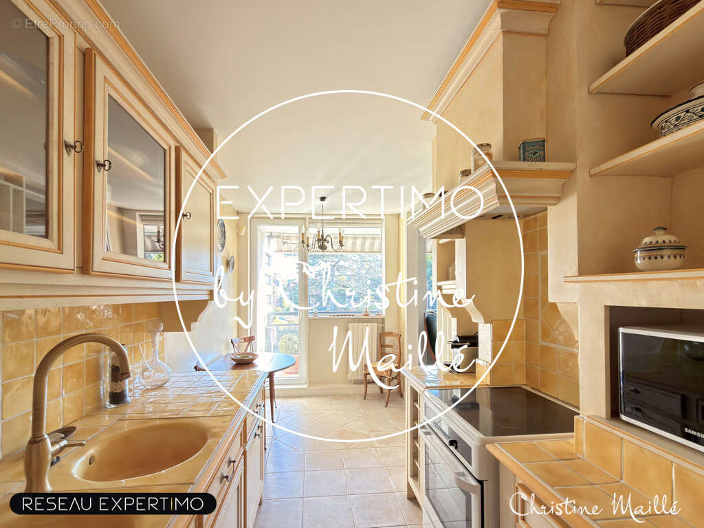 Appartement à VERSAILLES