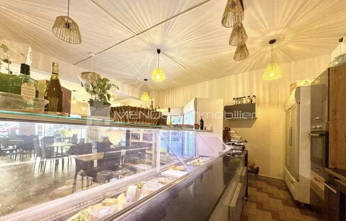 Commerce à ROQUEBRUNE-CAP-MARTIN