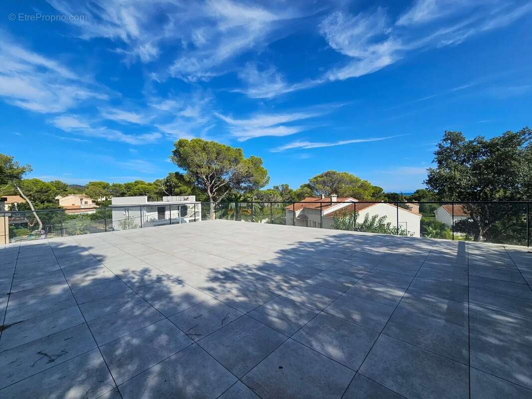 Appartement à SAINT-RAPHAEL