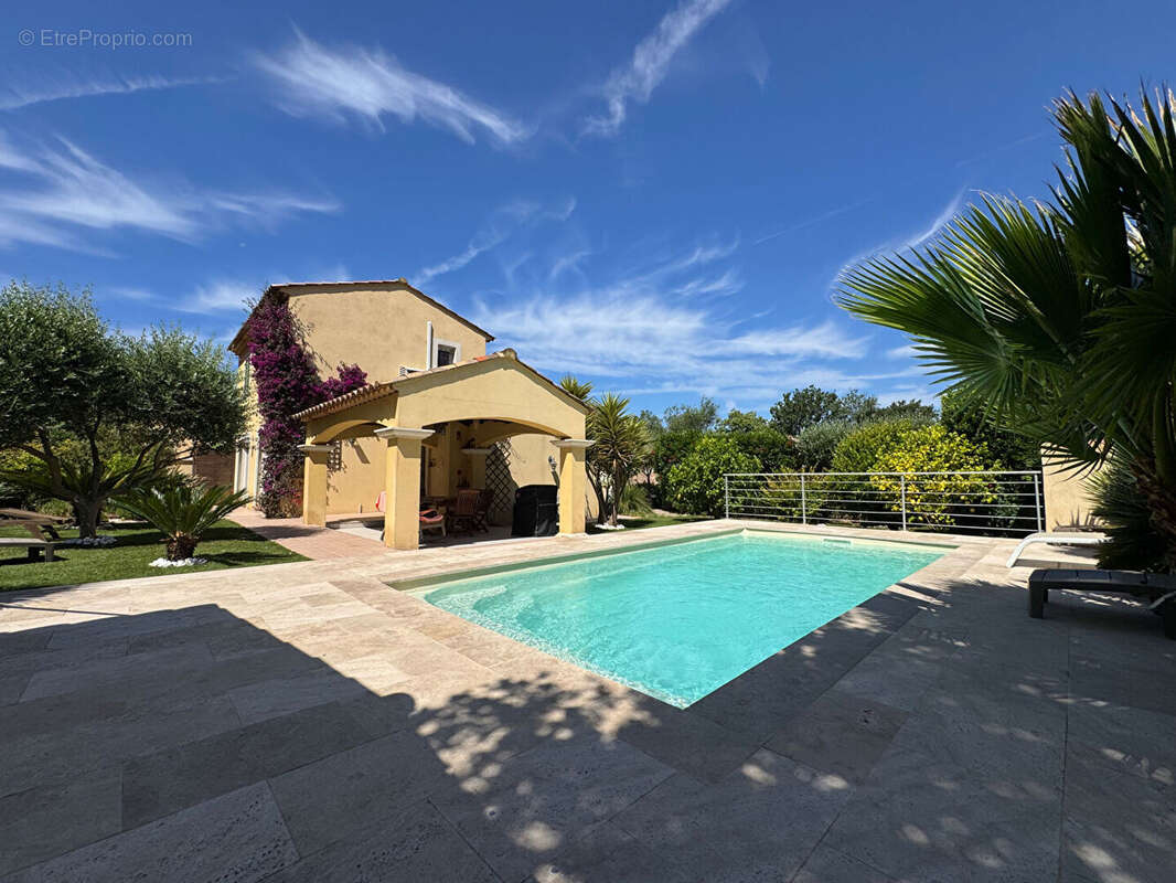 Maison Saint-cyr-sur-mer 153 m2 - photo 3