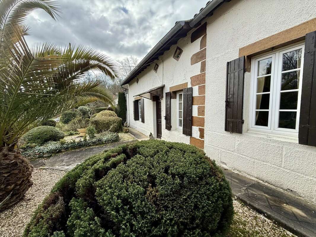 Maison à SAINTE-FOY-LA-GRANDE