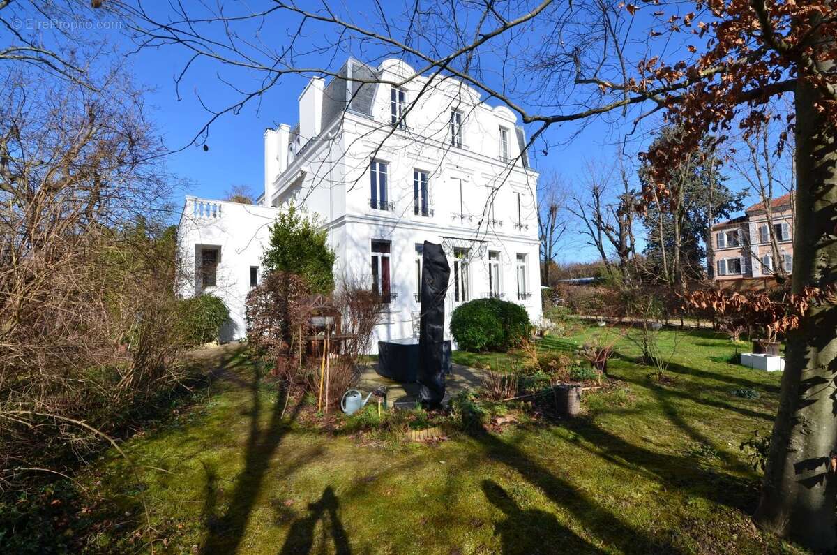 Appartement à CROISSY-SUR-SEINE