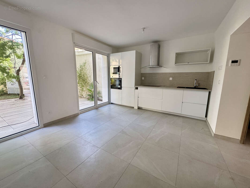 Palavas appartement 3 pieces avec terrain de 200m2 en centre ville - photo 3