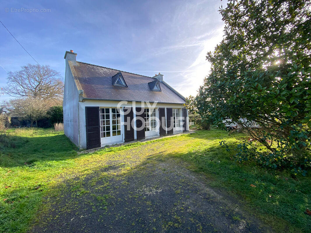 Maison à SAINT-GUINOUX