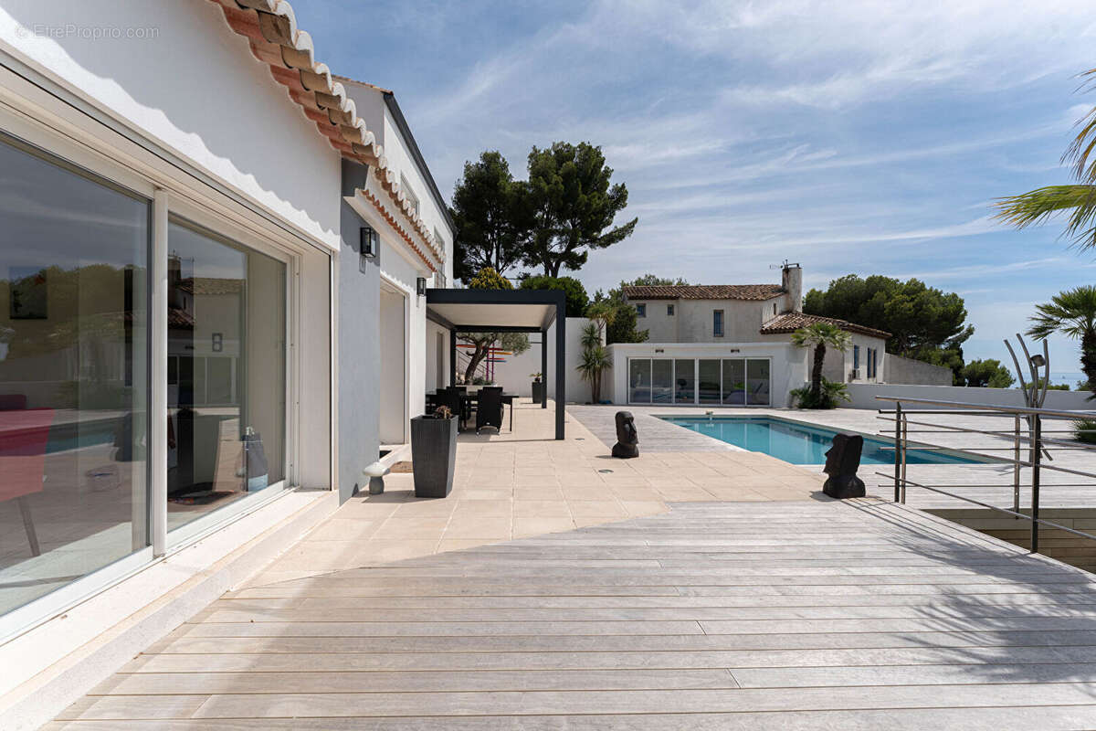 Maison à SAUSSET-LES-PINS