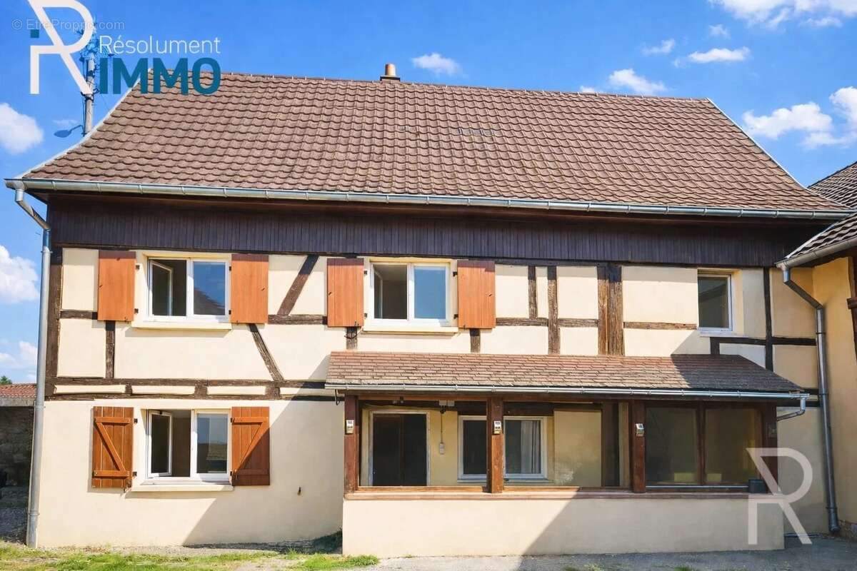 Maison à SAINTE-CROIX-EN-PLAINE