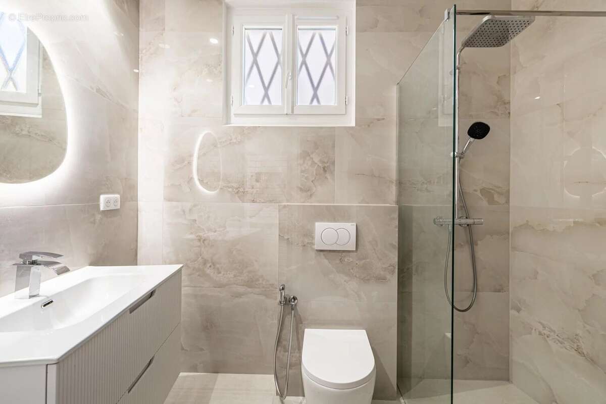 Appartement à BEAULIEU-SUR-MER
