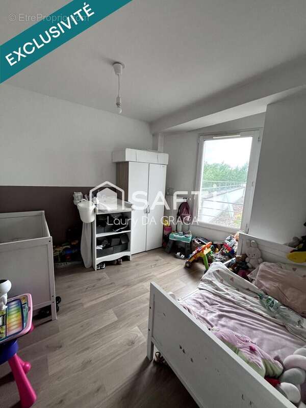 Appartement 85 m² à Stains  - photo 4