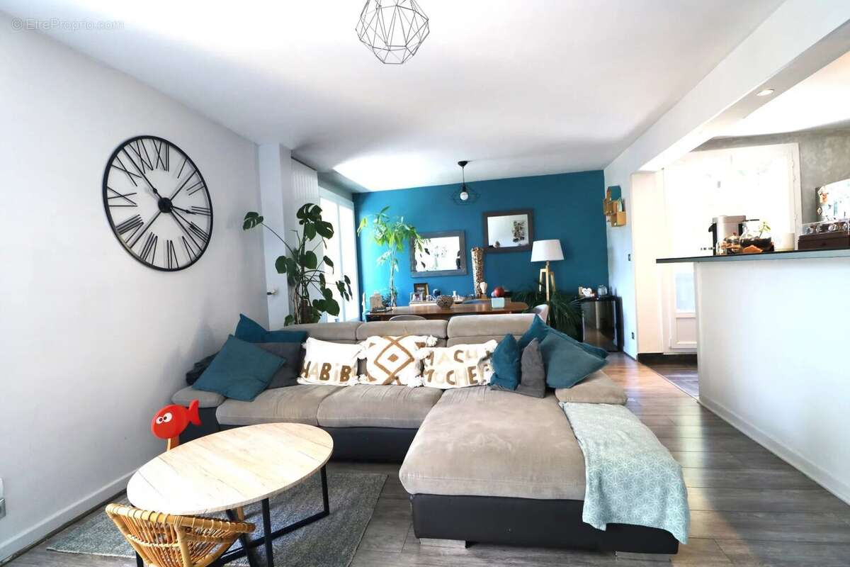 Appartement à FRANCHEVILLE