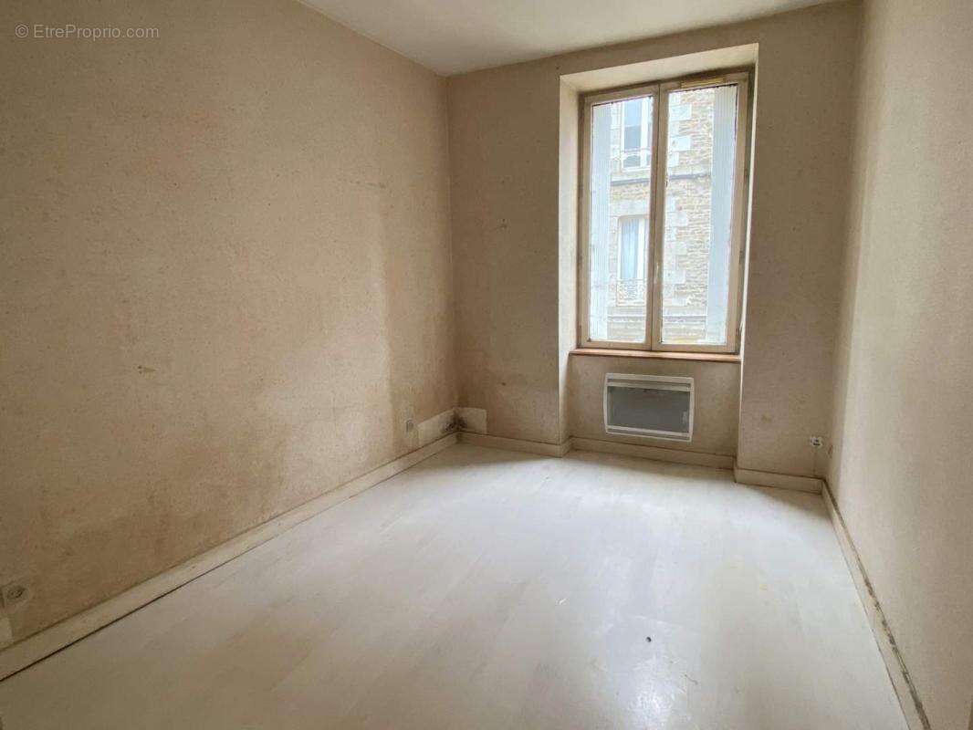 Appartement à FOUGERES