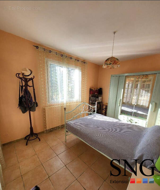 Maison à BAGNOLS-SUR-CEZE